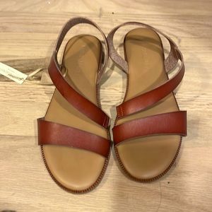 NWT Cynthia Rowley Strappy leather sandals size 9